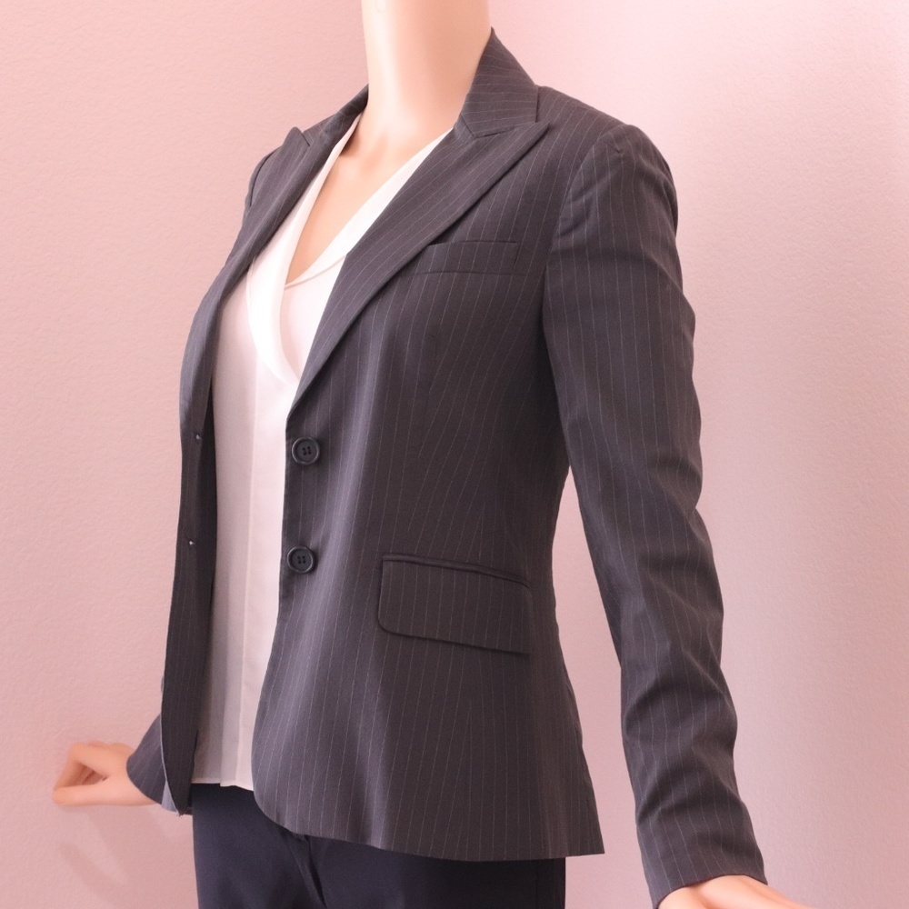 THEORY Gabe Pinstripe Suit Blazer - Picture 5 of 14